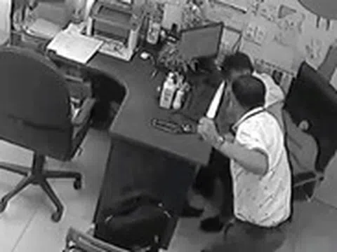 Công an điều tra bác sĩ một phòng khám ở Đồng Nai đâm đồng nghiệp trọng thương