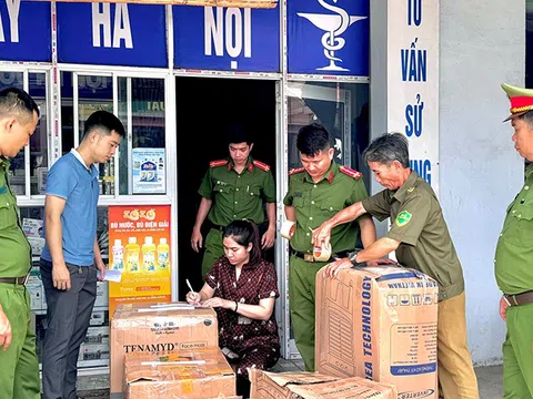 Phát hiện 2 cơ sở kinh doanh thuốc tây không phép với hơn 5.000 sản phẩm không rõ nguồn gốc