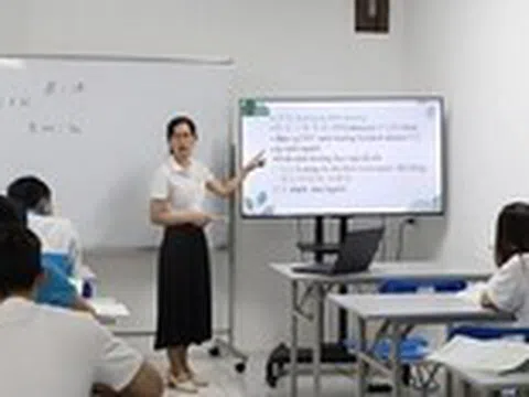 Qua thời giấu bằng cấp để làm công nhân