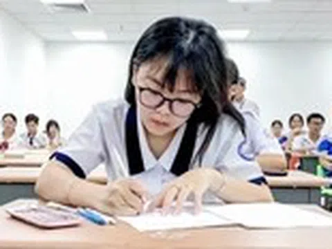 Tuyển sinh đại học 2025: Nhiều trường than khó quy đổi điểm xét tuyển