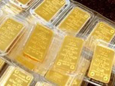 Giá vàng trong nước vẫn neo cao, chờ chính sách mới