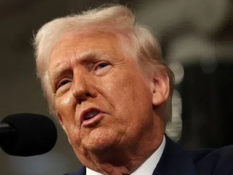 Luật sư nói ông Trump đau đớn về tinh thần