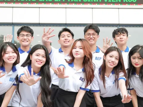 Để tiếng Anh thành ngôn ngữ thứ 2 trong trường học