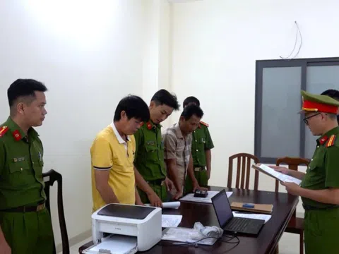 Hai HLV bóng đá trẻ Khánh Hòa bị bắt do chiếm đoạt hàng tỷ đồng của cầu thủ