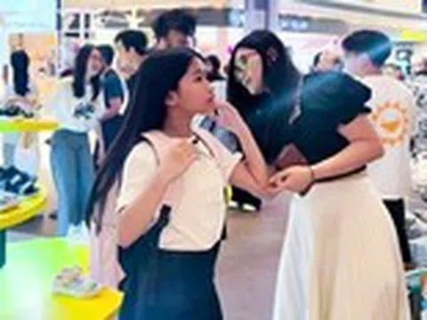 Ra mắt thương hiệu thời trang 'đo ni đóng giày' cho tuổi teen