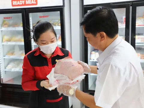Người tố cáo C.P. bán thịt bẩn: 'Tôi nói lên sự thật, không hối hận'