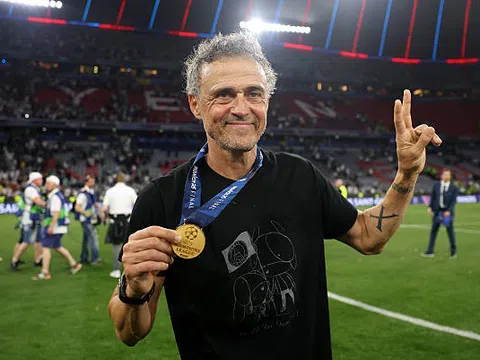 Vô địch và đi vào lịch sử, Luis Enrique hoàn tất ước nguyện với cô con gái đã mất
