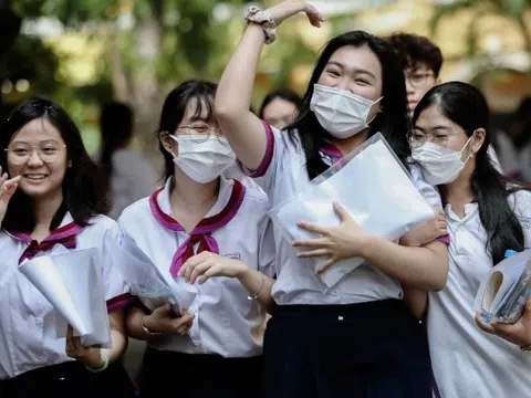 Công thức quy đổi điểm IELTS của hơn 50 trường năm 2025: Trường nào có lợi cho thí sinh nhất?