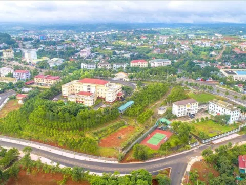Lý do Thành uỷ Gia Nghĩa xin ý kiến không tiếp nhận cán bộ khi sáp nhập