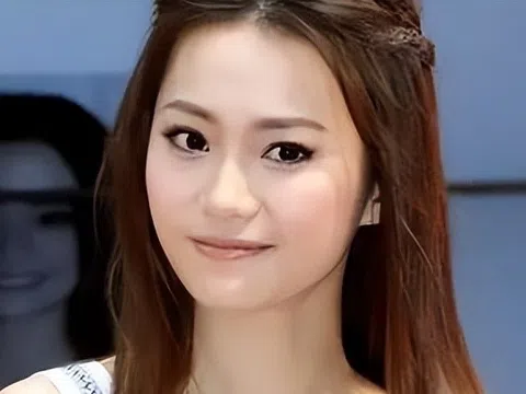 Mỹ nhân Hong Kong chỉ nặng 22 kg