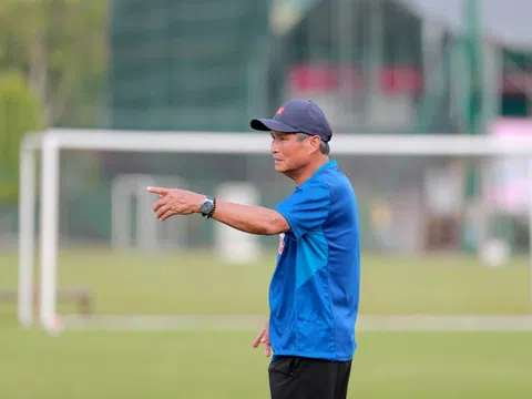 Thanh Nhã chia tay đội tuyển, HLV Mai Đức Chung: 'Đội tuyển nữ Việt Nam cần nhiều cầu thủ Việt kiều'