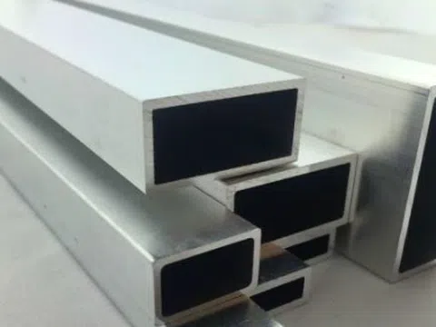 Dừng phiên tòa xét xử 3 nhân viên bị kết tội sản xuất, buôn bán nhôm giả vì xuất hiện tình tiết mới