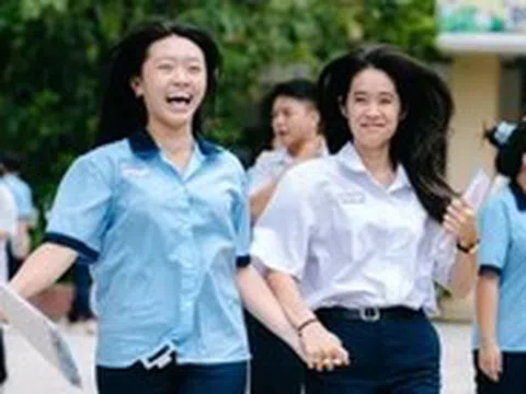 Đề toán thi vào lớp 10 TP.HCM, thí sinh đánh giá trái ngược nhau