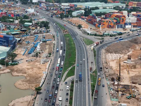 Loạt hạ tầng 'khủng' sắp về đích, địa ốc khu Đông tăng nhiệt