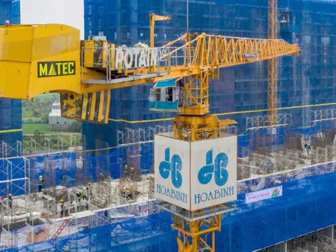 Lý do nhiều chủ tịch doanh nghiệp ồ ạt bán cổ phiếu