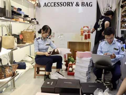 Phạt nặng 2 đơn vị kinh doanh hàng Hermès, Chanel dởm