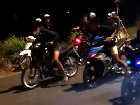 Khởi tố 9 đối tượng 'bắt cặp' đua xe trái phép