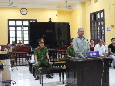 Sát hại vợ vì không tắt đài niệm phật gây mất ngủ