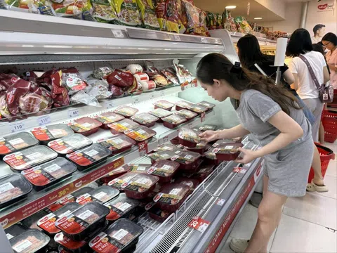 Băn khoăn chuyện thịt lợn nóng, thịt lợn mát