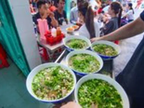 Hộ kinh doanh đóng cửa hàng loạt không phải do chính sách thuế