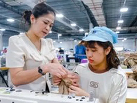 Doanh nghiệp tuyển nhiều lao động để đẩy mạnh sản xuất, tăng tốc giao hàng