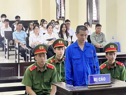 Bị vây đánh, nạn nhân thành hung thủ sát hại 2 người