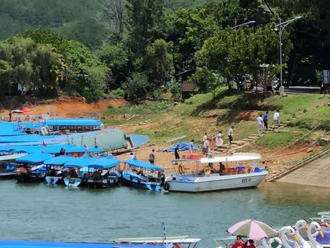 Một người bị nước cuốn mất tích khi câu cá tại hồ Tuyền Lâm