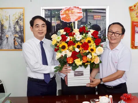 Bí thư Khánh Hòa đánh giá cao vai trò tiên phong của báo Tiền Phong trong phản biện xã hội