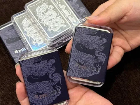 Giá bạc bùng nổ, mức tăng gần gấp đôi giá vàng trong quý 2/2025