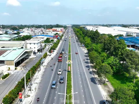 Nhìn từ trên cao 3 đường liên kết nhau được nâng cấp lên 6 làn xe ở Bình Dương