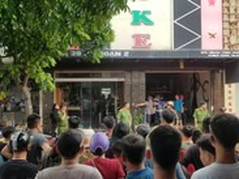 Cháy quán karaoke, một khách hàng ngủ quên tử vong