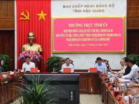 23 cán bộ lãnh đạo ở Hậu Giang nghỉ trước sáp nhập