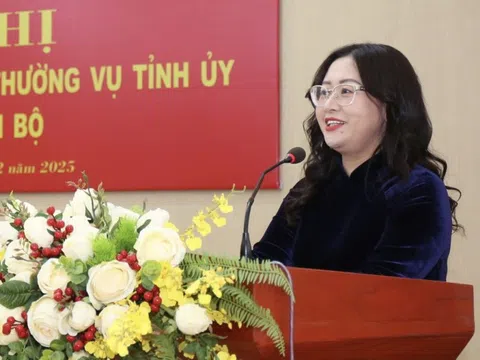 Bà Giàng Thị Dung được giới thiệu để bầu giữ chức Phó Bí thư Tỉnh ủy Lào Cai
