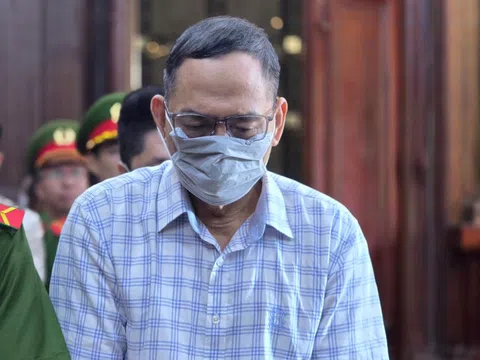 Cựu Giám đốc Trung tâm Lý lịch tư pháp quốc gia khai nhận hối lộ vì bị lừa đảo, đang nợ số tiền 20 tỷ đồng
