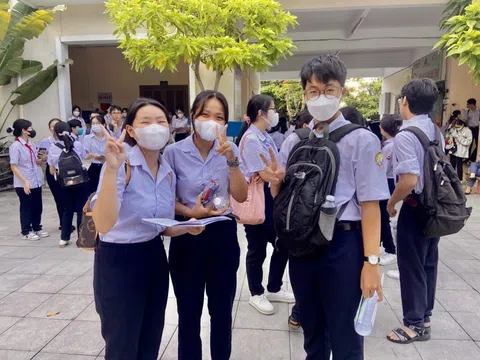 300 học sinh theo bố mẹ từ Ninh Thuận: Khánh Hòa đảm bảo chính sách giáo dục