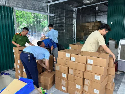 Bát nháo thị trường mỹ phẩm: Người tiêu dùng lãnh đủ