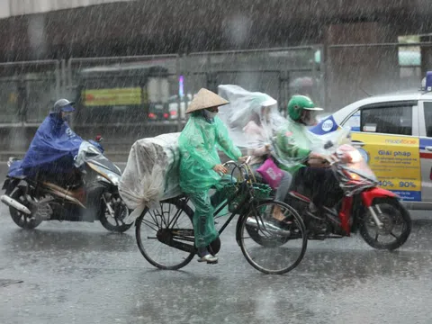 Mưa lớn tiếp tục bao trùm miền Bắc