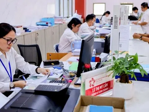 Thủ tướng yêu cầu hoàn thành việc bố trí, sắp xếp cán bộ, công chức cấp xã trong hôm nay