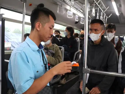 Hà Nội phát hành vé liên thông xe buýt và đường sắt đô thị có trợ giá