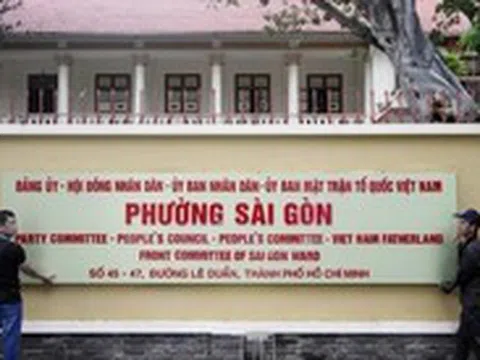 Trụ sở quận 1, TP.HCM đã đổi bảng tên thành phường Sài Gòn