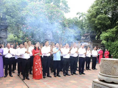 Lãnh đạo Ninh Bình, Hà Nam, Nam Định dâng hương tại Cố đô Hoa Lư nhân dịp hợp nhất tỉnh