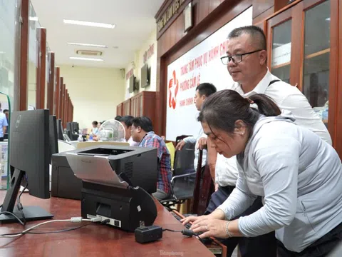 Cận cảnh những giờ phút hoạt động cuối cùng của cấp quận tại Đà Nẵng