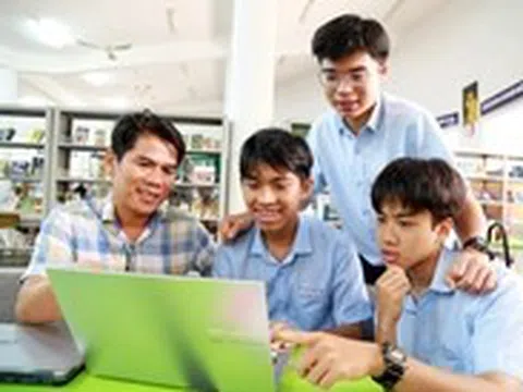 Người thầy gieo mầm đam mê tin học