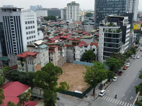 Cận cảnh khu ‘đất vàng’ tập thể cũ vừa được Hà Nội giao đất xây mới