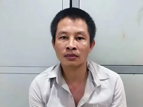 Khởi tố đối tượng cầm dao đuổi đánh bố, chém mẹ tử vong