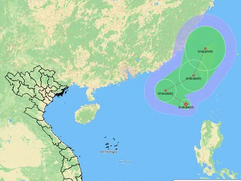 Biển Đông đón áp thấp nhiệt đới thứ hai
