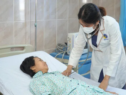 Đề xuất 'giảm trừ đặc biệt' cho giáo dục, y tế trong Luật Thuế thu nhập cá nhân mới