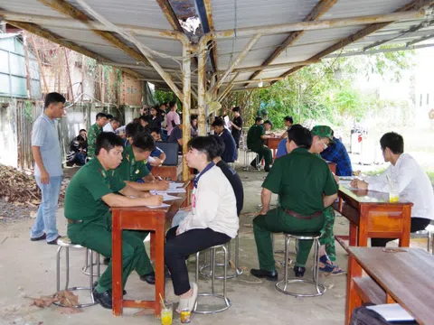 Tây Ninh tiếp nhận 38 công dân từ Campuchia về nước