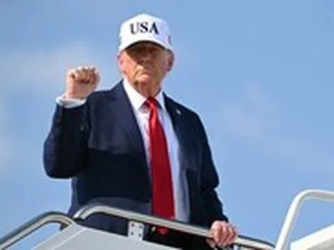 Ông Trump thông báo thuế cho 12 nước bằng thư, cảnh báo áp thuế lên tới 70% từ 1-8