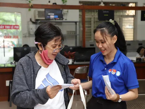 Thanh niên TPHCM thứ 7 tình nguyện hỗ trợ thực hiện thủ tục hành chính